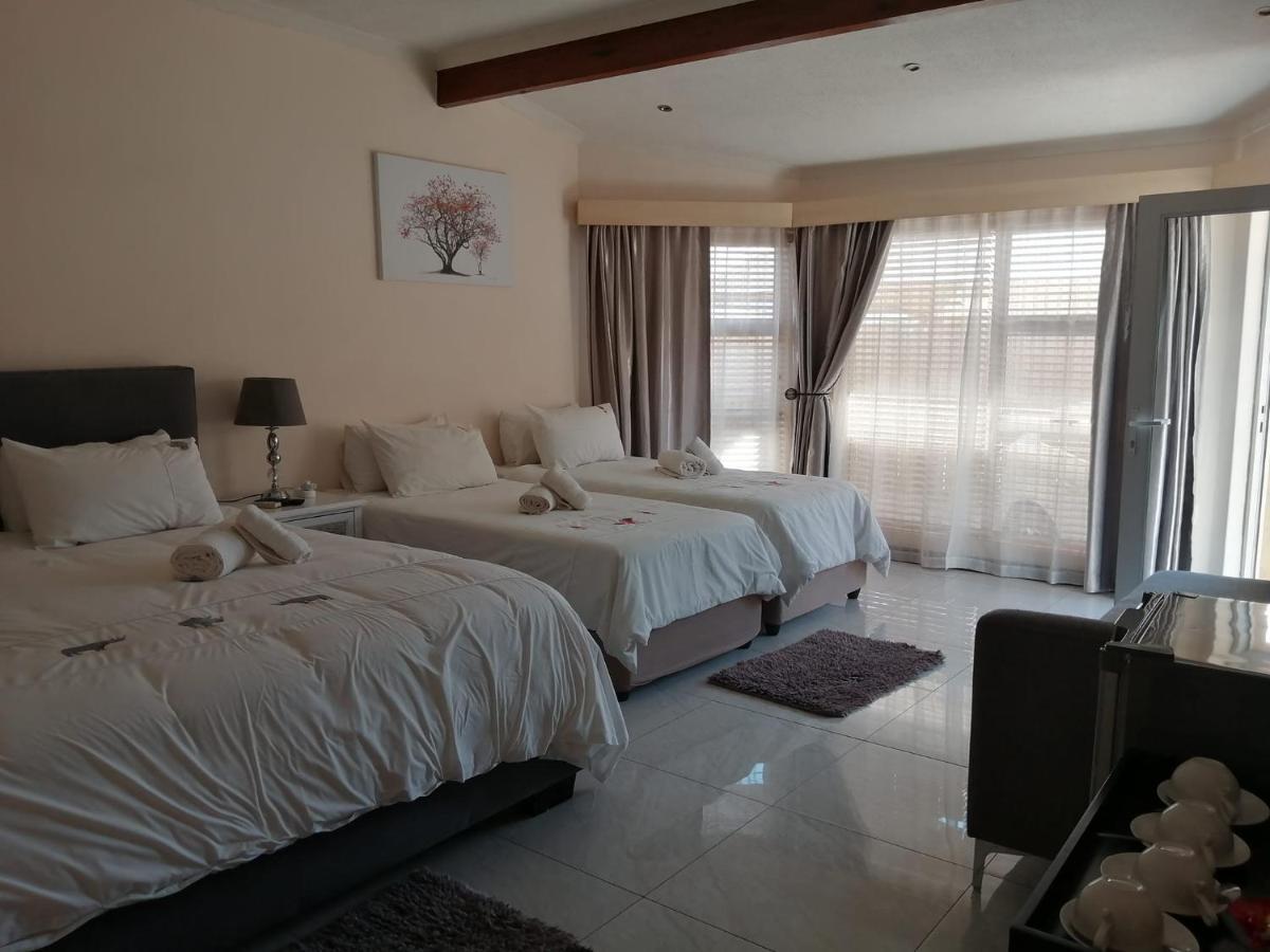 Esperanca Guesthouse Windhoek Esterno foto