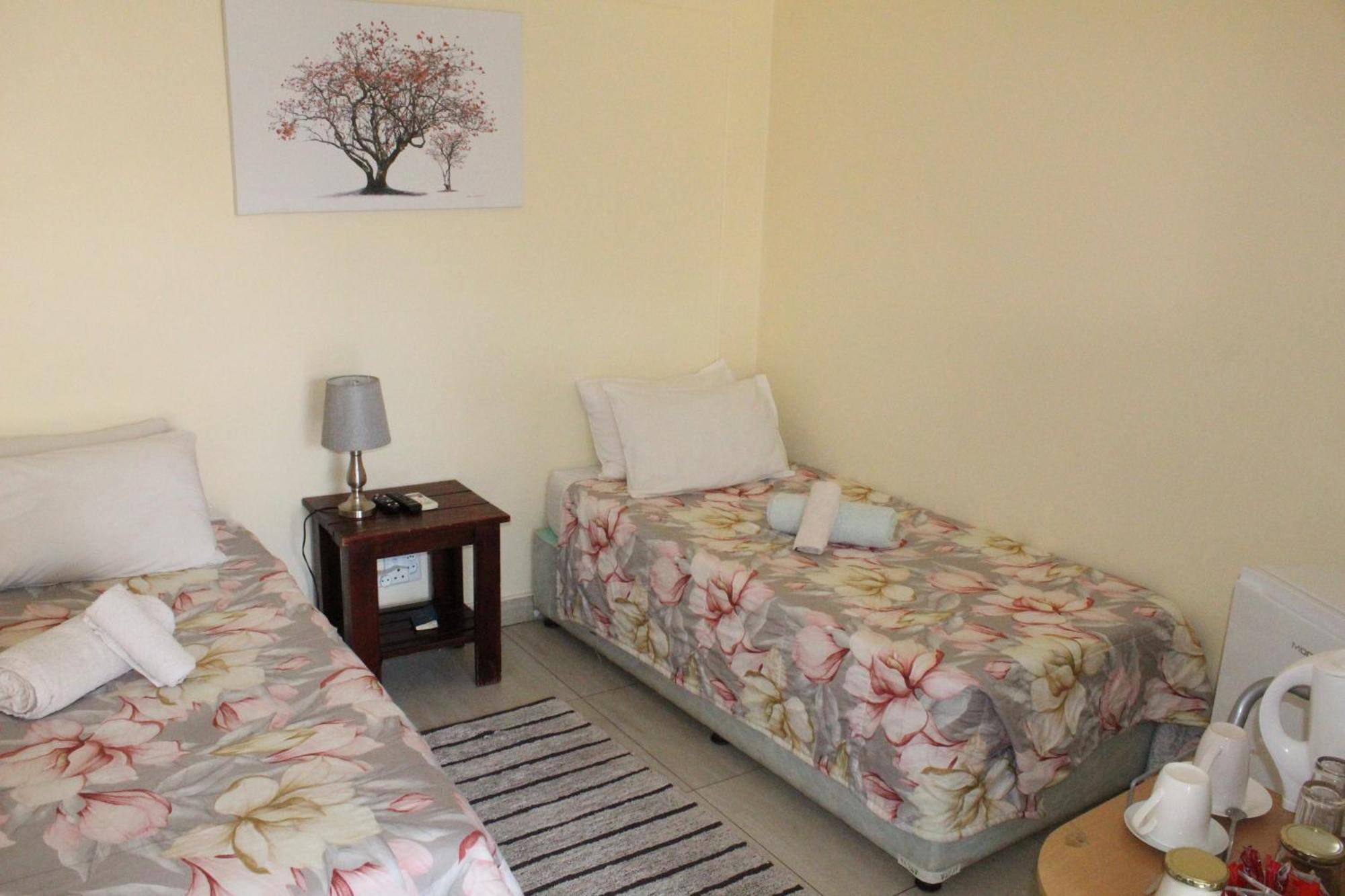 Esperanca Guesthouse Windhoek Esterno foto