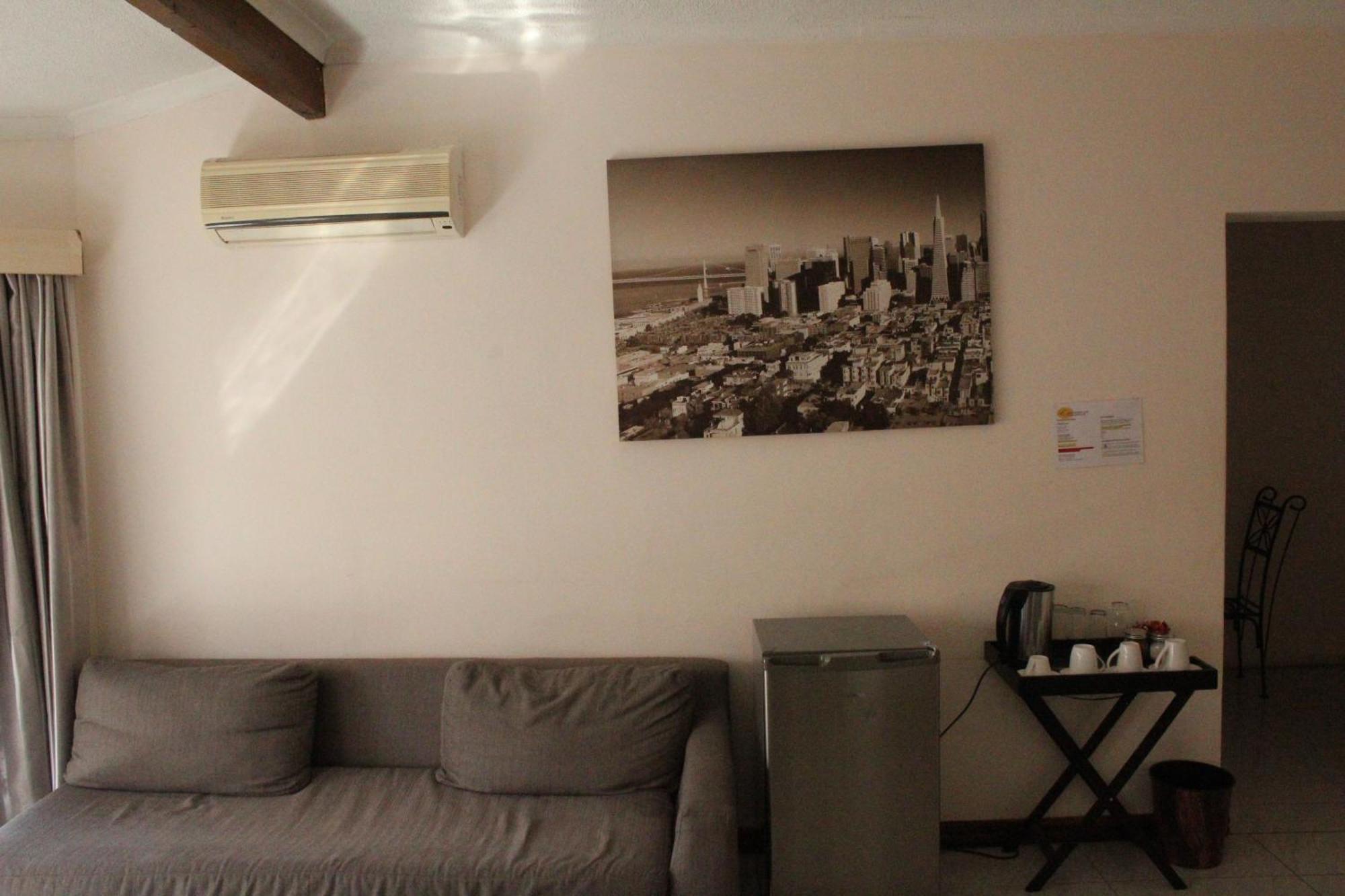 Esperanca Guesthouse Windhoek Esterno foto