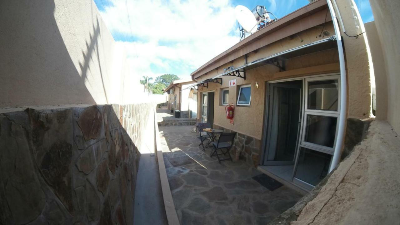 Esperanca Guesthouse Windhoek Esterno foto